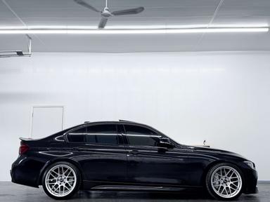 BMW 3-Series 2017 - Thumbnail 13