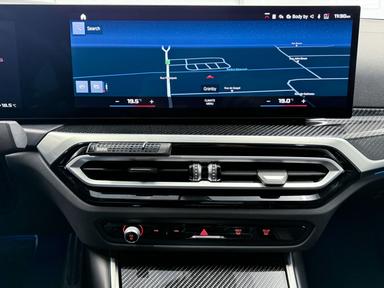 BMW M3 Sedan 2023 - Thumbnail 39