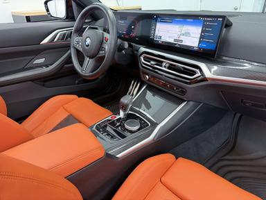 BMW M4 Convertible 2024 - Thumbnail 15