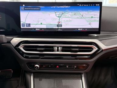 BMW M4 Convertible 2024 - Thumbnail 26