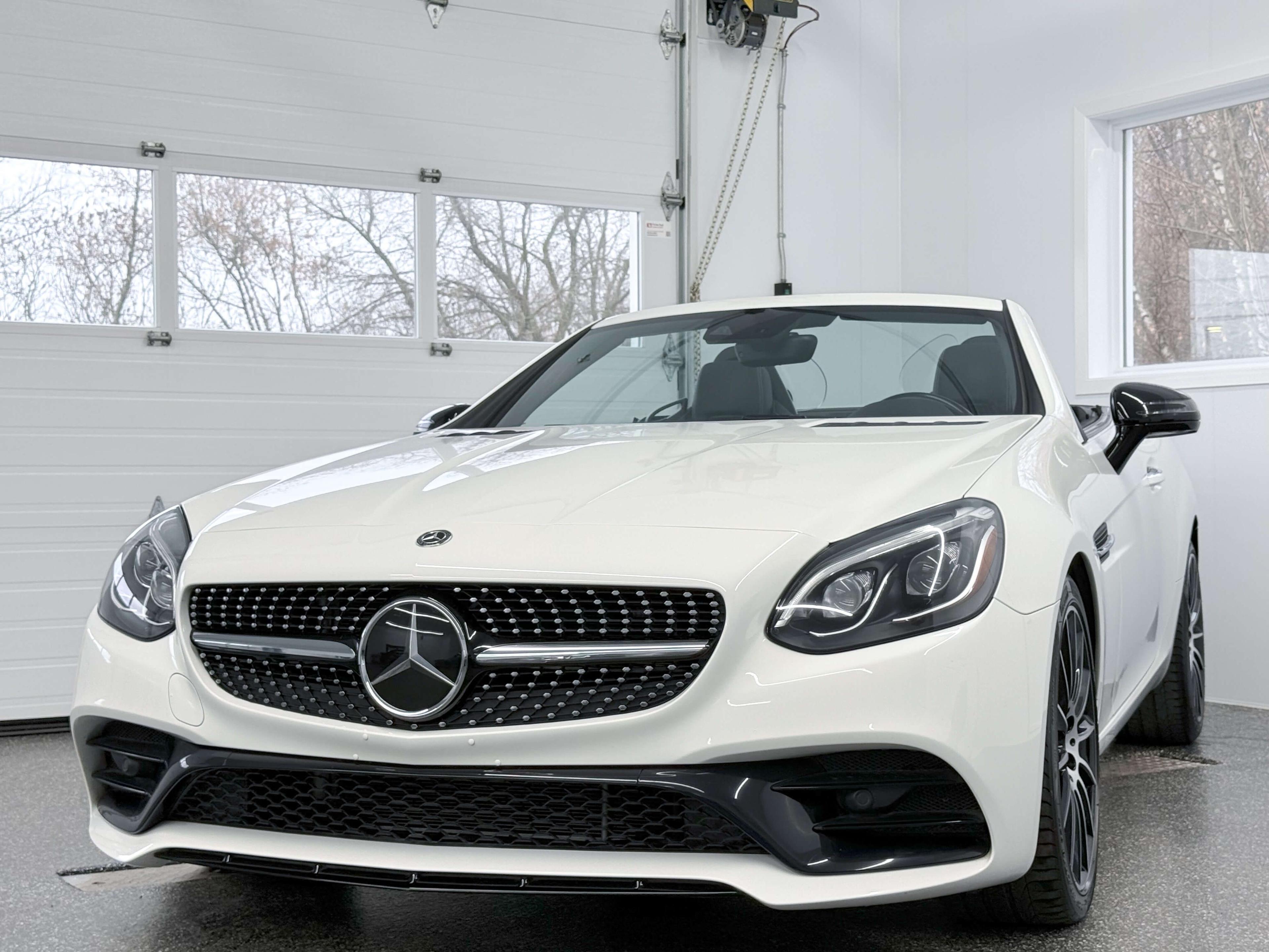 Mercedes-Benz SLC Roadster 2018 - Image 3