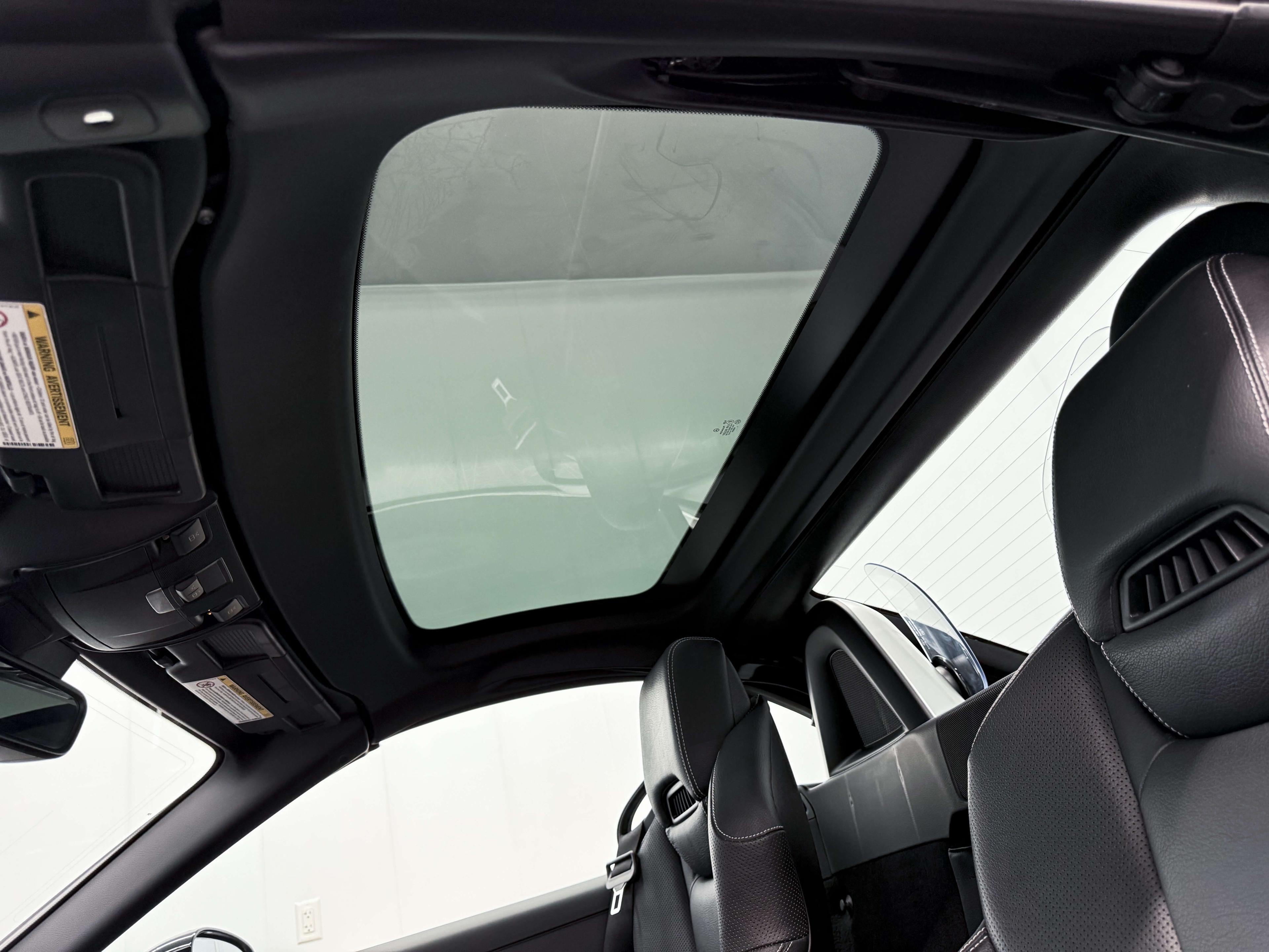 Mercedes-Benz SLC Roadster 2018 - Image 15