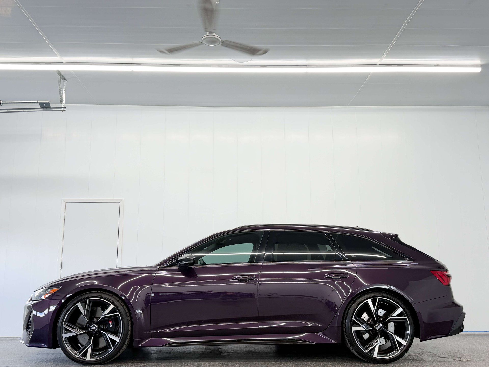 Audi RS 6 Avant 2023 - Image 6