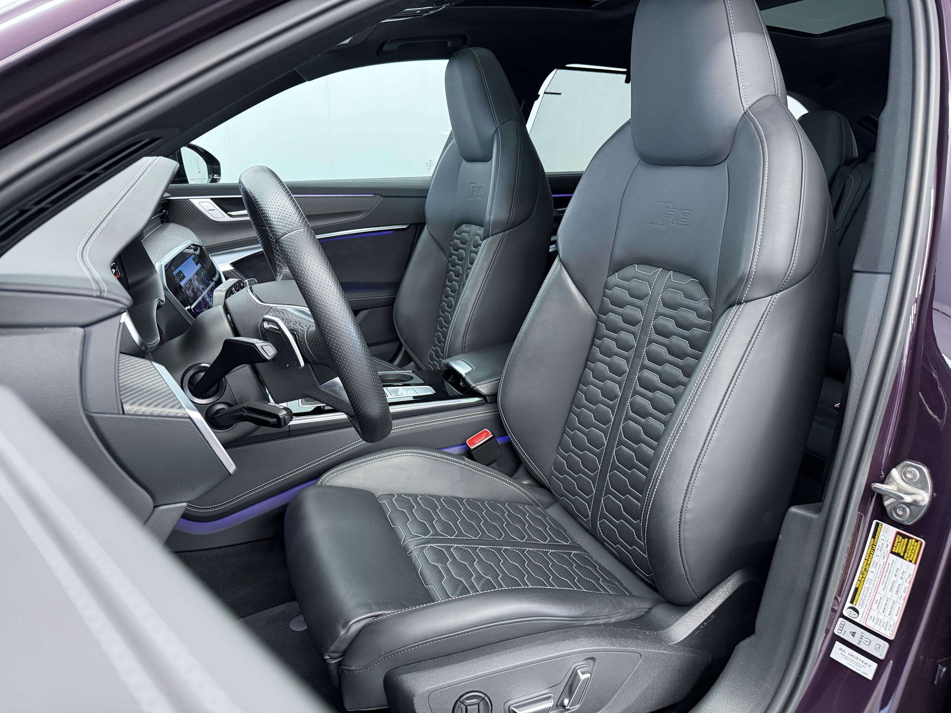 Audi RS 6 Avant 2023 - Image 18