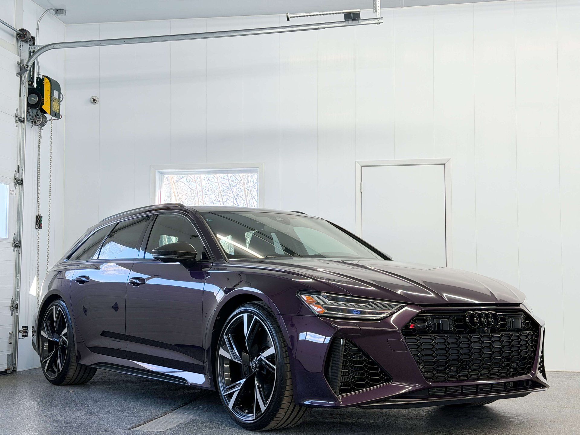 Audi RS 6 Avant 2023 - Image 10