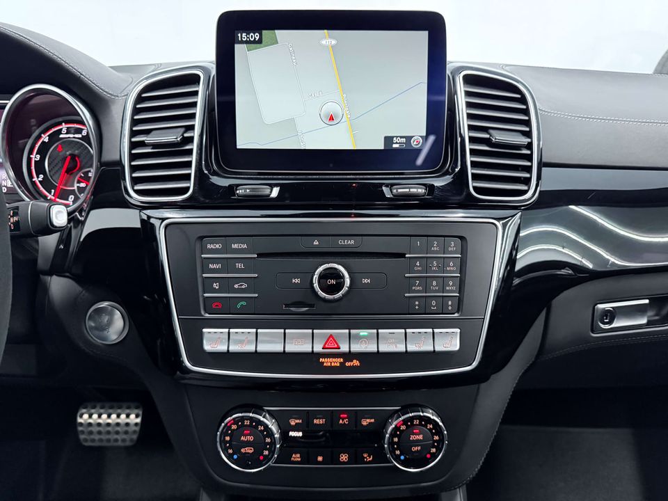 Mercedes-Benz GLE Class 2016 - Image 24