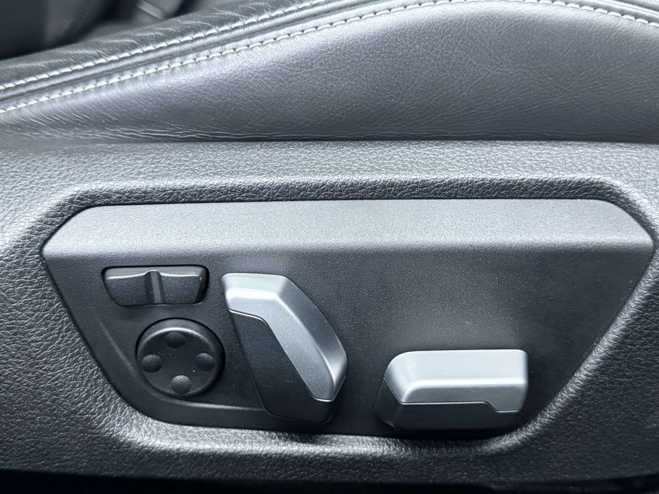 BMW 3-Series 2017 - Image 24