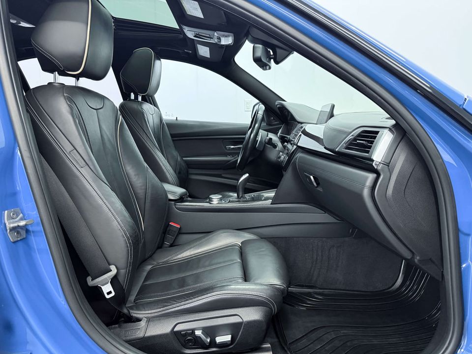 BMW 3-Series 2017 - Image 22