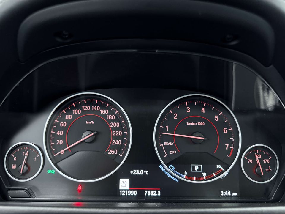 BMW 3-Series 2017 - Image 34