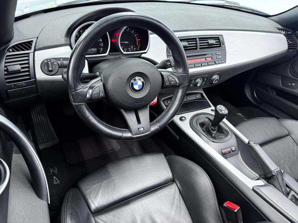 BMW Z4 M 2006 - Image 14