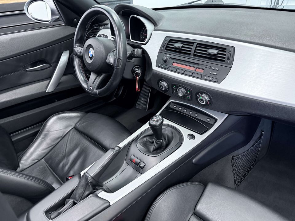 BMW Z4 M 2006 - Image 13