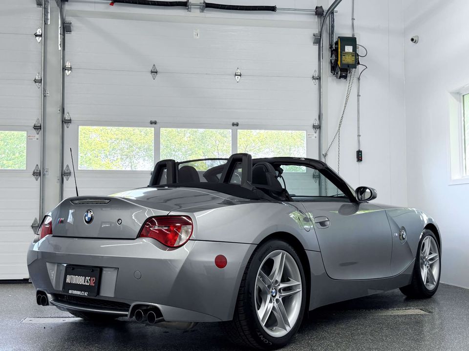 BMW Z4 M 2006 - Image 11
