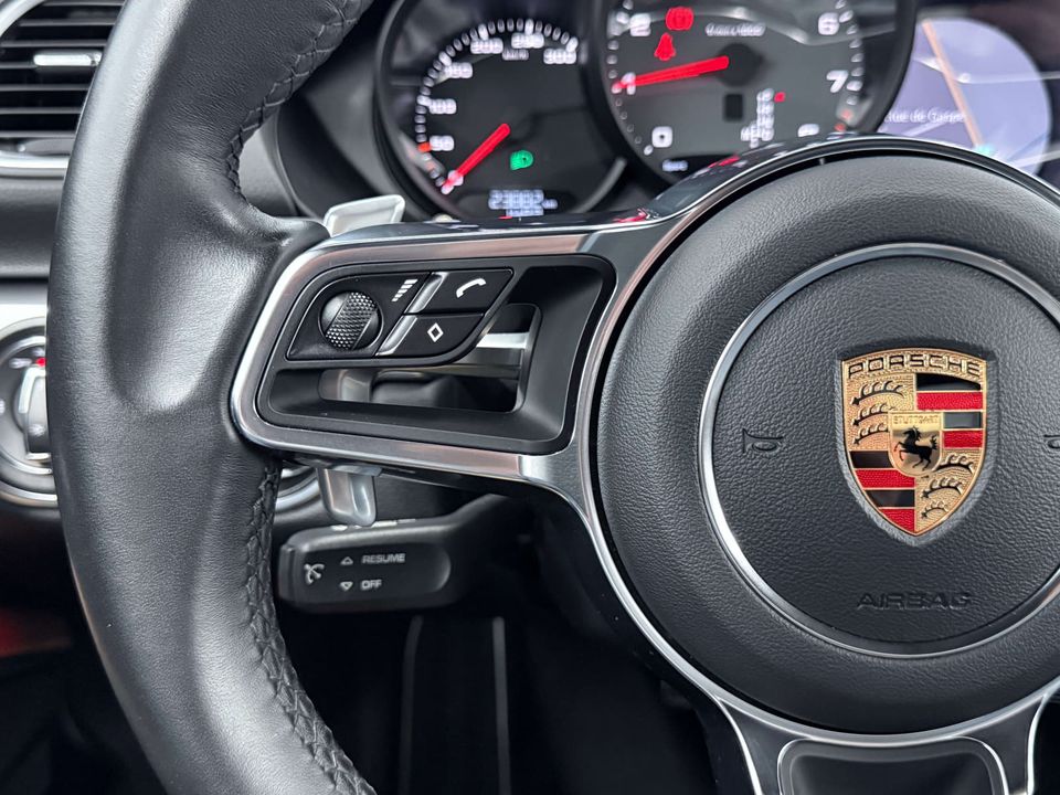 Porsche 718 Boxster 2019 - Image 28