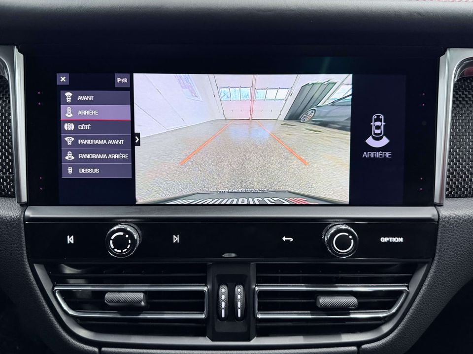 Porsche Macan 2022 - Image 25