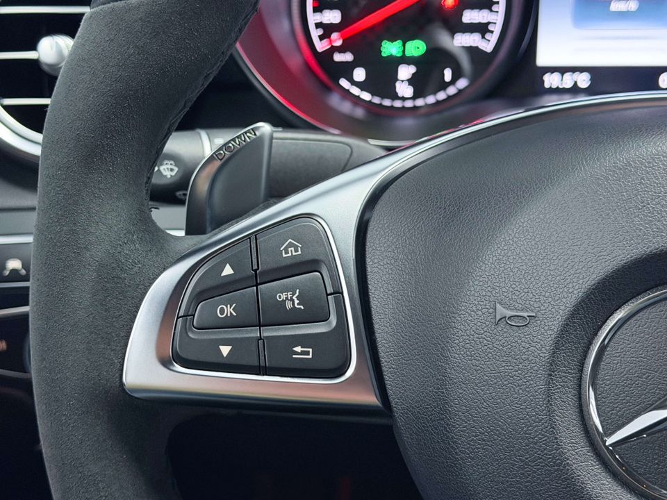 Mercedes-Benz AMG C 43 2018 - Image 28