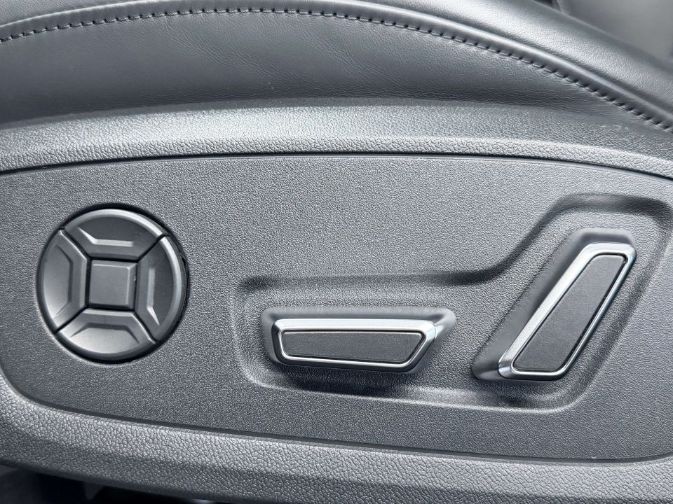 Audi RS 6 Avant 2023 - Image 19