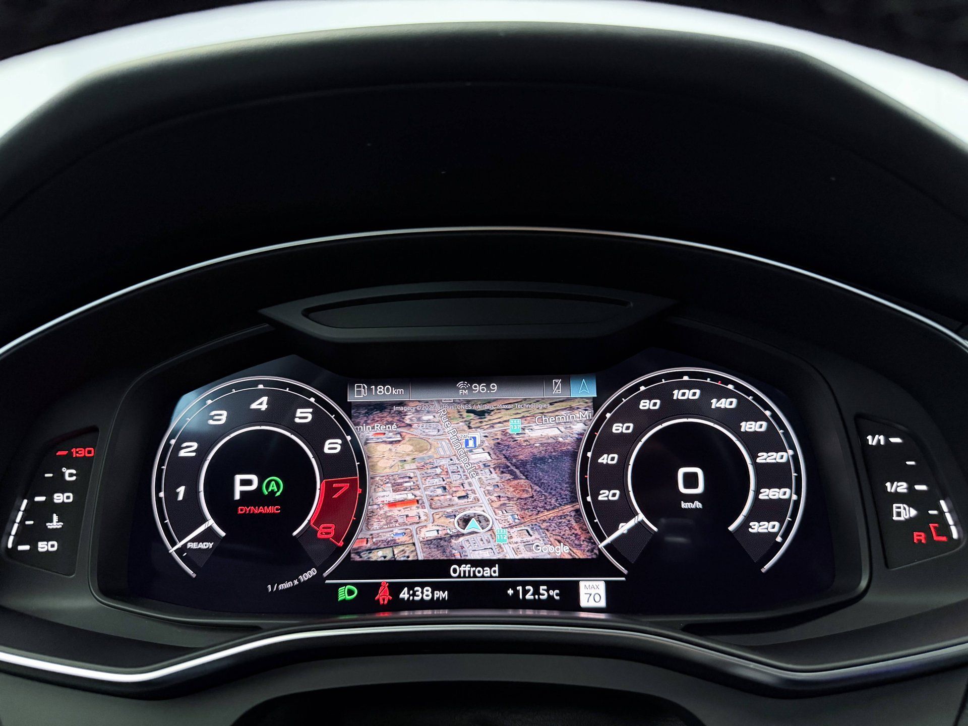 Audi RS 6 Avant 2023 - Thumbnail 32